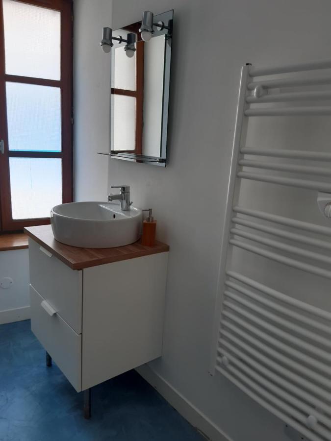 Appartement Haute Ville Meuble Avec Cour Privative กรองวิลล์ ภายนอก รูปภาพ