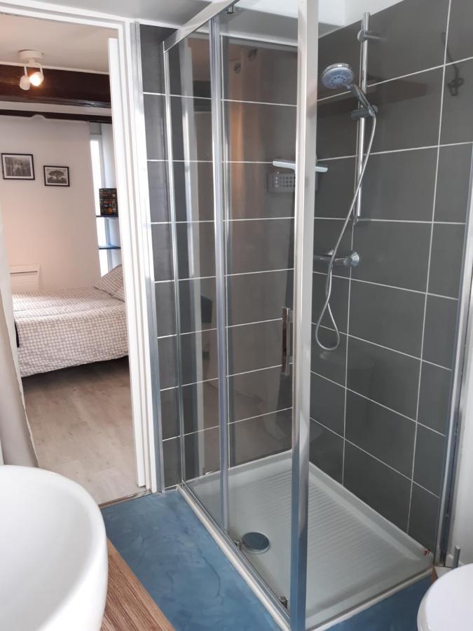 Appartement Haute Ville Meuble Avec Cour Privative กรองวิลล์ ภายนอก รูปภาพ
