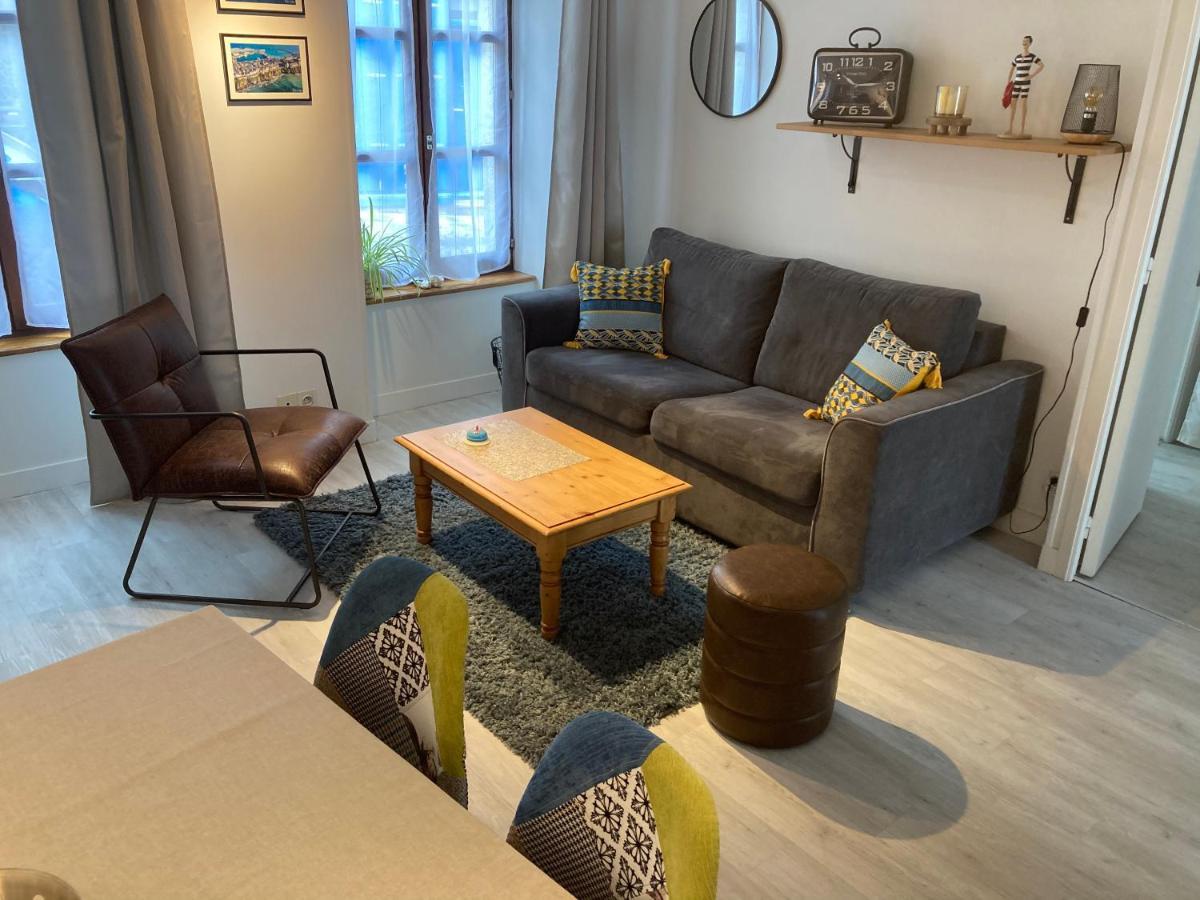 Appartement Haute Ville Meuble Avec Cour Privative กรองวิลล์ ภายนอก รูปภาพ